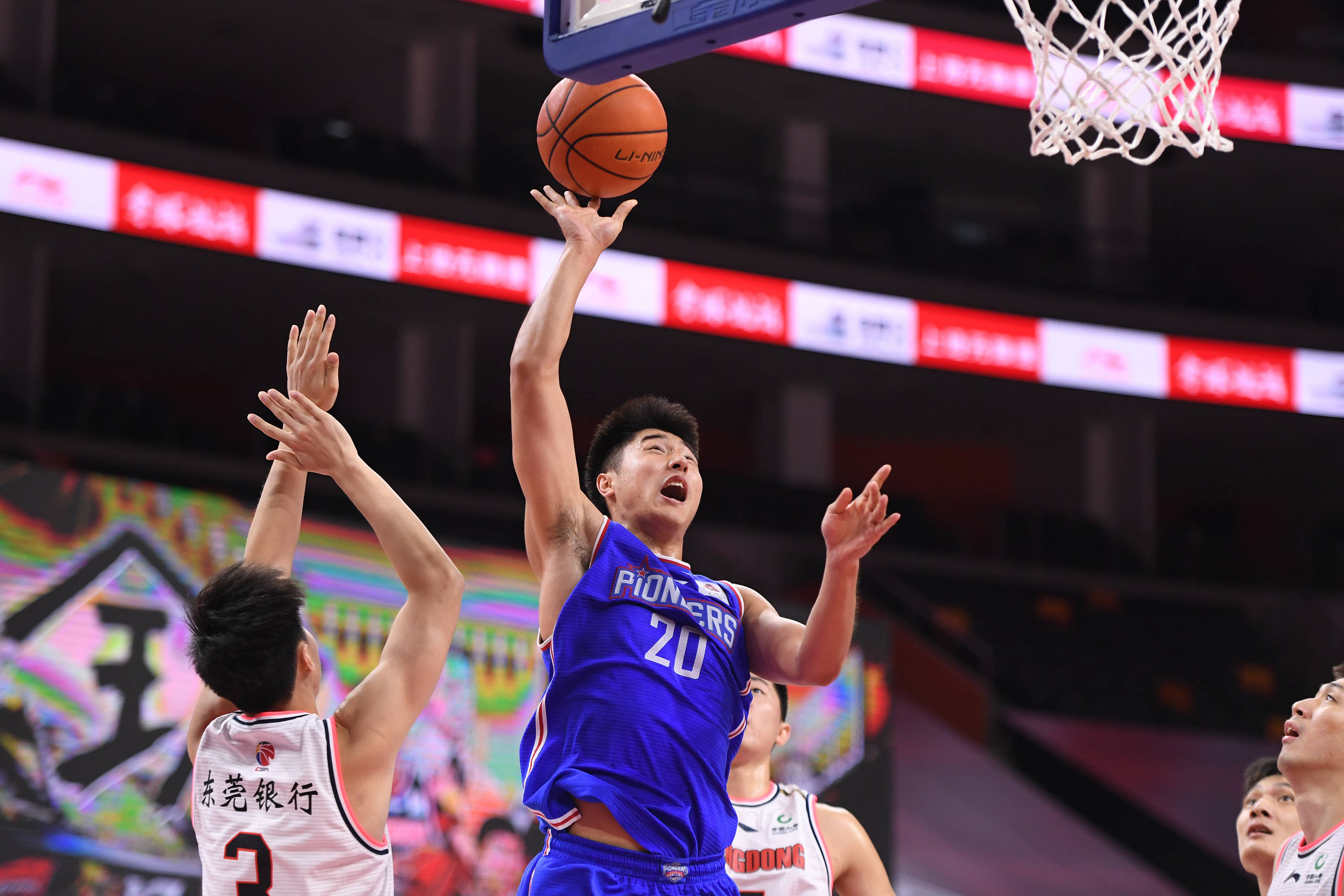 亚洲体育博彩平台排名-河南球员在比赛中表现出色,荣膺最佳球员是谁